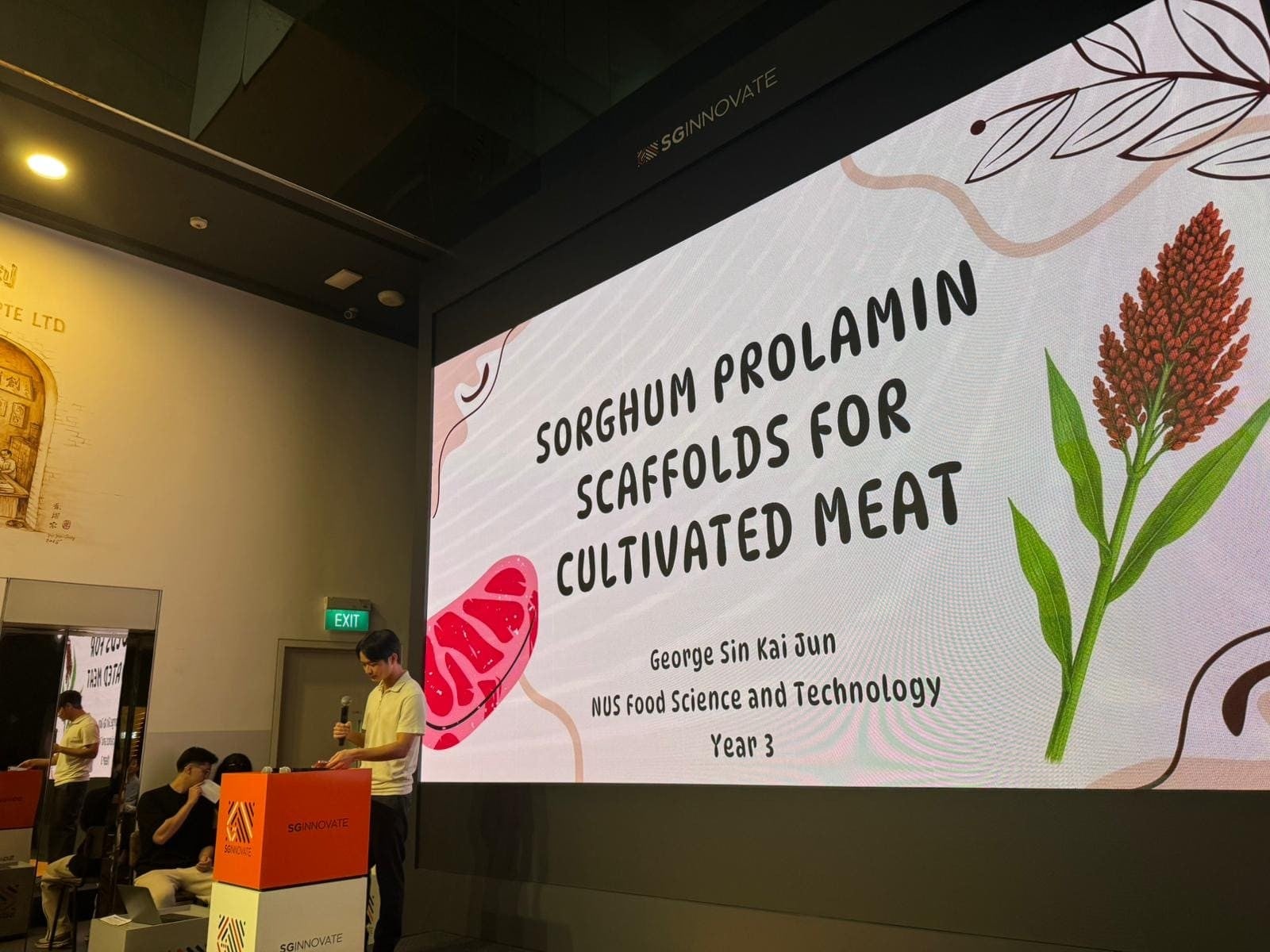 Presentation of cultivated neat project at poster presentation competition